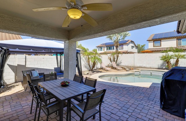 Heated Pool & Hot Tub at Home Near Luke AFB