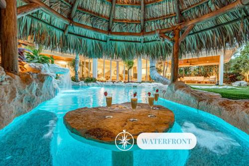 Heated pool Lush Tropical Surrounding Castaway Key RESlDENCES