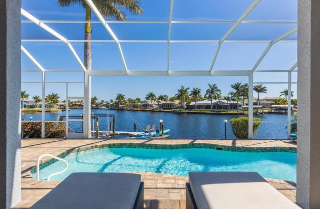 Heated Pool, Outdoor Kitchen, Sleeps 10! - Villa Bay Vista - Roelens Vacations