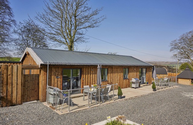 Heather Barn - Sleeps 6