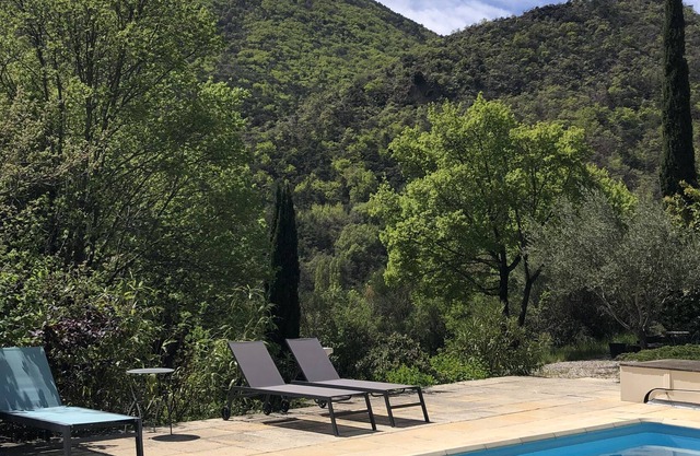 Heaven ! Charming studio DOLCE VITA 2pers, quiet, facing south, facing mt. Ventoux