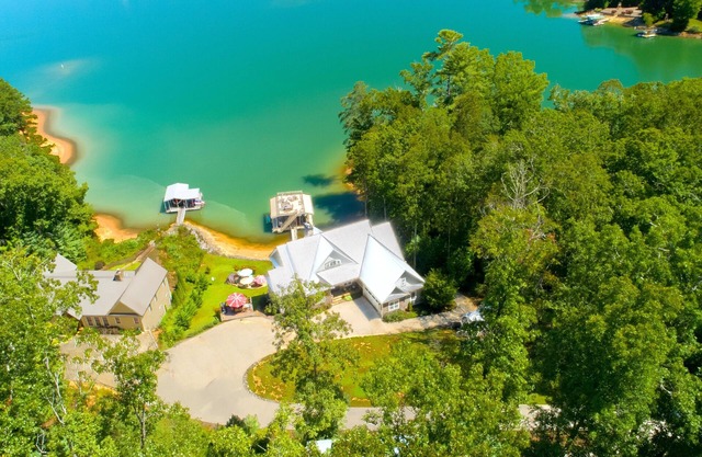 Heavenly Heaven-AMAZING home w/private dock 4 boating