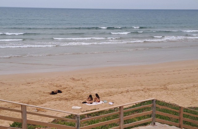 Heavenly Resort1nOceanfront apart with great views, full kitchen, & strong Wi-Fi