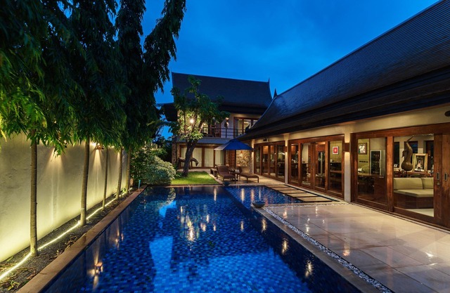 Heavenly tropical villa, 5 min from the beach and all shops