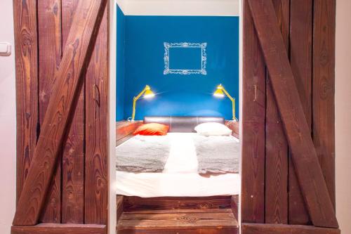 Hedonist Lodge 