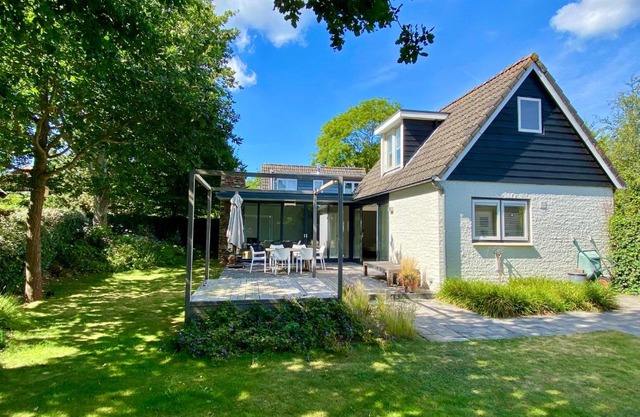 Heerlijk vrijstaand huis aan de duinen