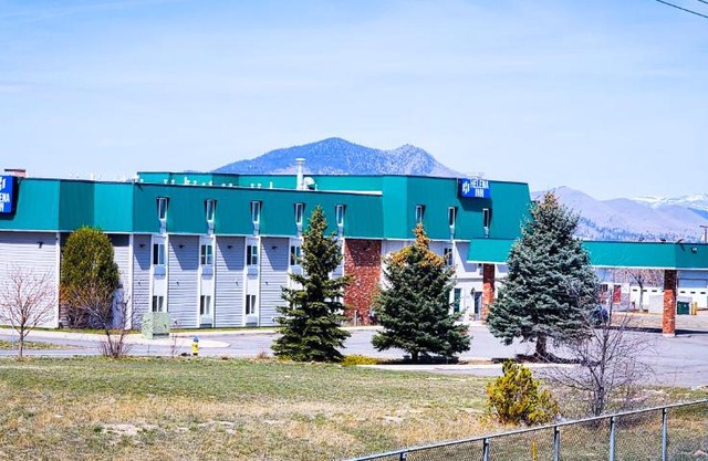 Helena Inn - Airport