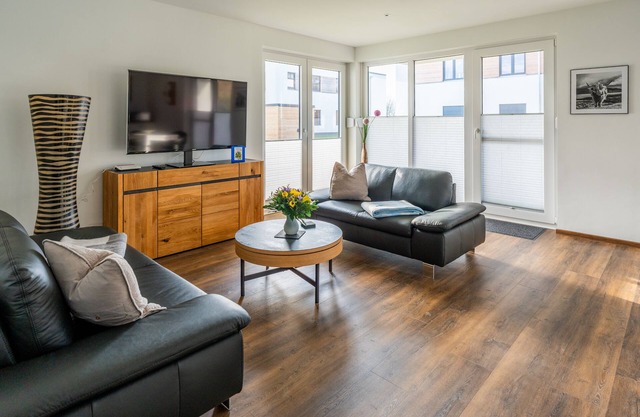 Helle 3 Zimmer Ferienwohnung, 83 Quadratmeter, Direkt am Schweriner See
