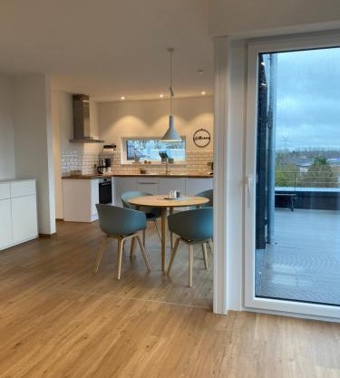 Helle Dachgeschosswohnung in Bockhorn, LK Friesland
