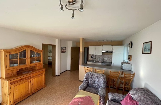 Helle Ferienwohnung für bis zu Zwei Personen mit Terrasse