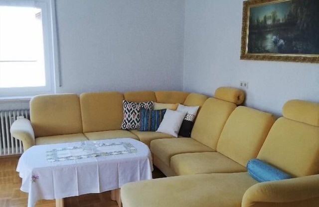 Helle, Ruhige Komfort-ferienwohnung für Zwei Personen mit Einbauküche und Wlan