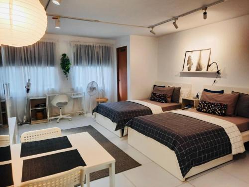 HelloQC Fairview - Comfy home near S&R & Kingdom Hall