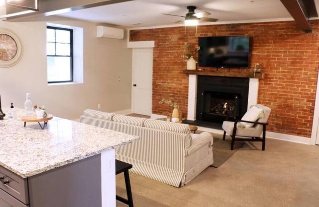 Hemlock -Loft 1