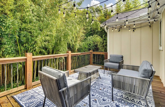 Hendersonville Haven w/Fire Pit, Grill, Deck!