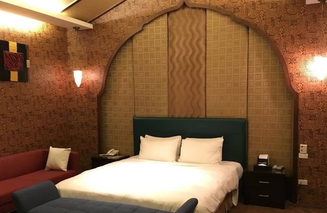 Her Home Spa Motel Douliu