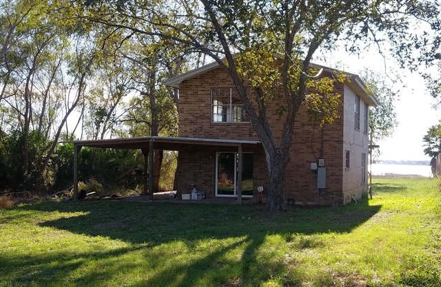 HERE IT IS on Lake Corpus Christi close to State Park; house or RV lot