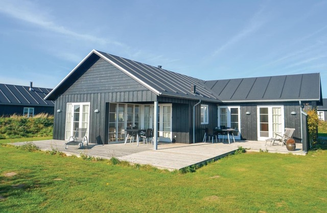 Here you can expect a beautifully furnished vacation home in a fantastic location.