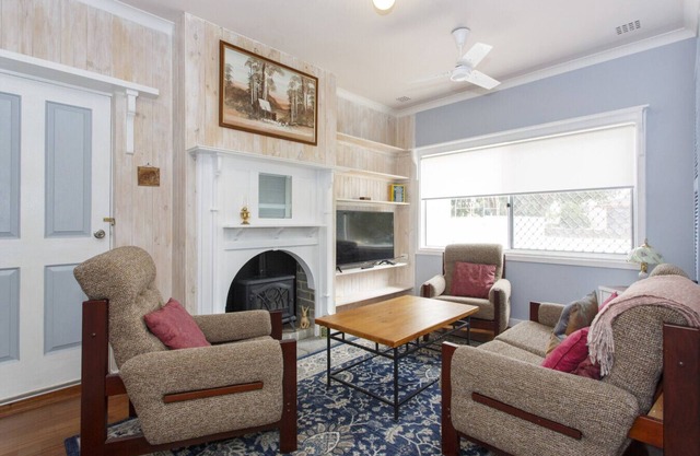 Heritage Cottage - 2-bedrooms