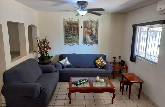 Hermosa casa cerca del hospital San Jose , ideal para Home Office , 2 Plantas , tres recamaras