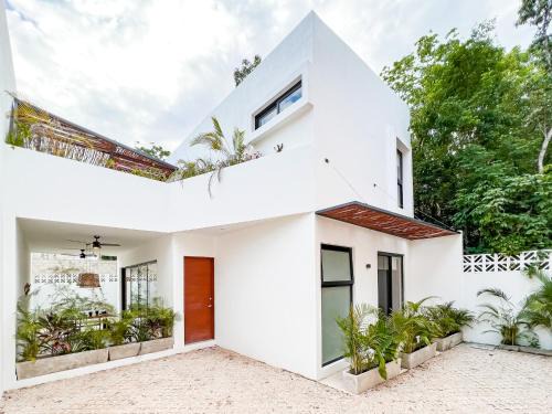 Hermosa Villa con Alberca privada 6px 3R