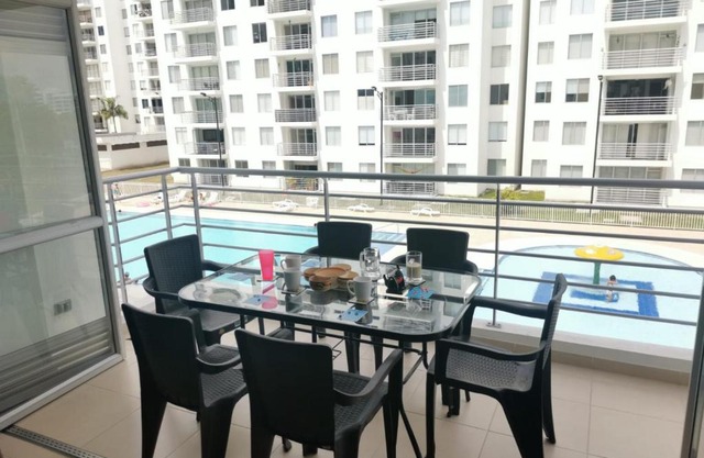 Hermoso apartamento con piscina (alberca).