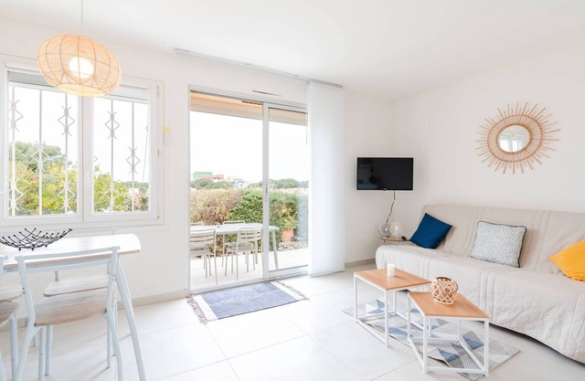 HG44: 2-room air-conditioned house GRUISSAN