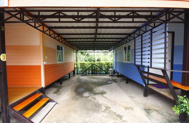 Hi Tech Resort