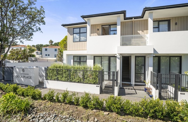 HIBISCUS HAVEN - OREWA HOLIDAY APARTMENT, family friendly in Orewa