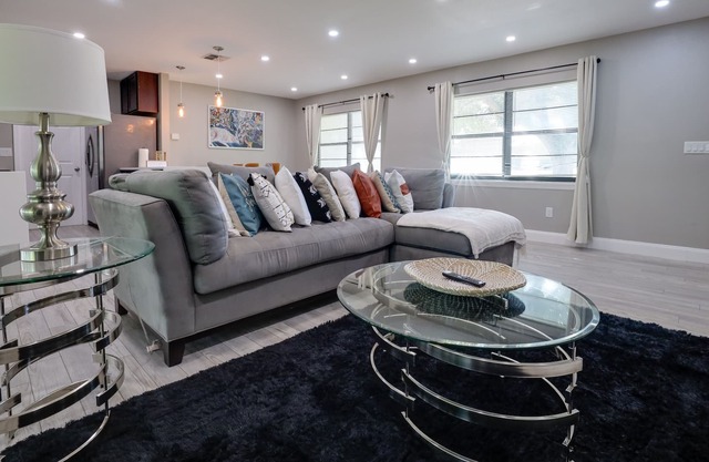 Hidden gem w/ an exhilarating backyard view