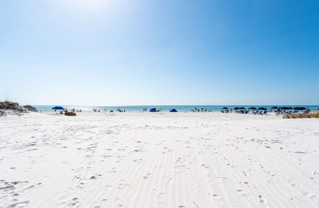 Hidden Paradise by Beachside Management