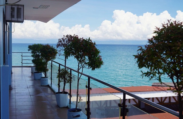 Hidden Valley Beach Resort