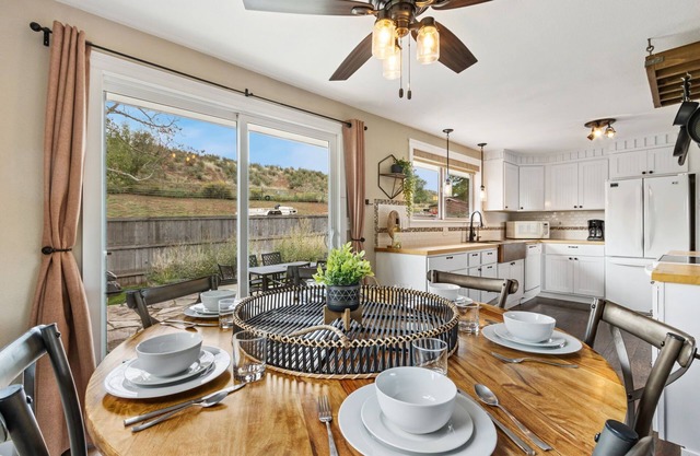 Hidden Valley Retreat Quiet Escape w/Mtn Views!
