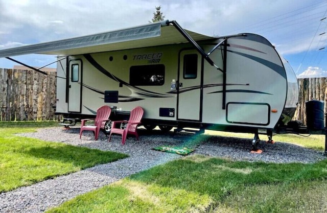 Hide Away Campern