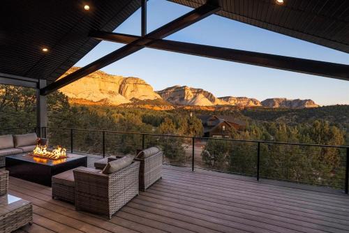 High Desert Home Modern Luxury Near Zion NP