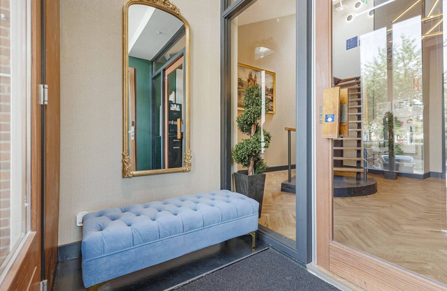 High-end boutique studio near city center!