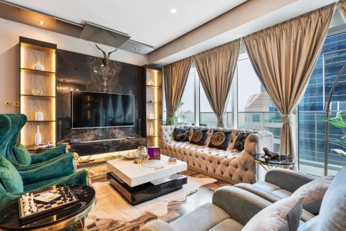 High End Luxury Stay with Full Palm Jumeirah View