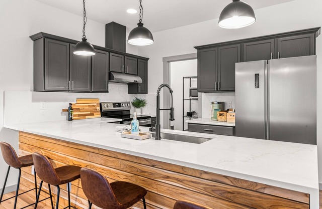 High End Townhome Near PDX