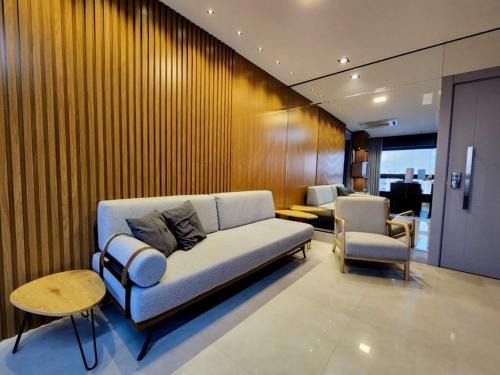 High Luxury Geta on the 18th Floor Vertigo Studios