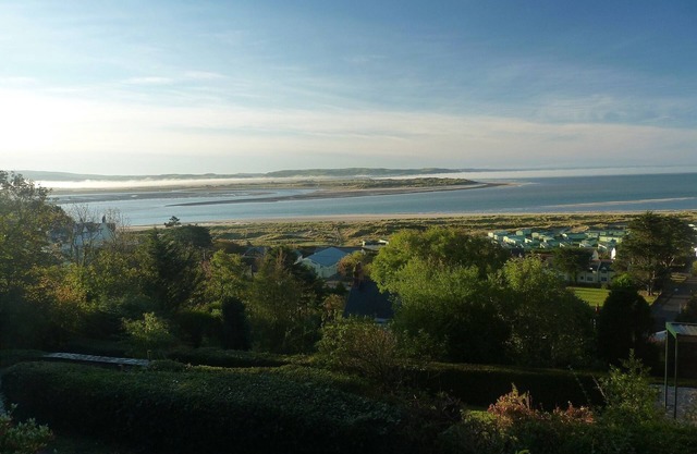 High Mead - Detached Family House In A Quiet Location With Spectacular Views
