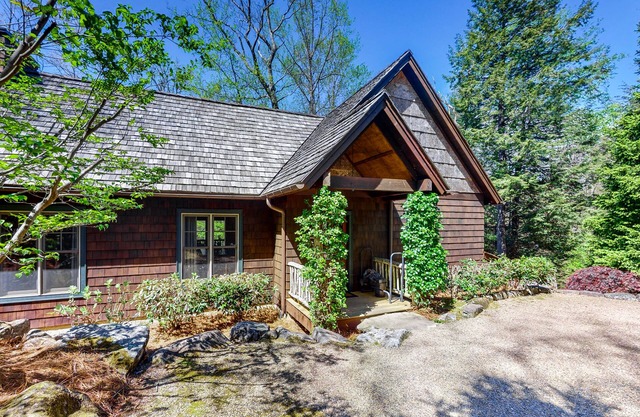 High Pond Cottage - within Osseroga Lake Community