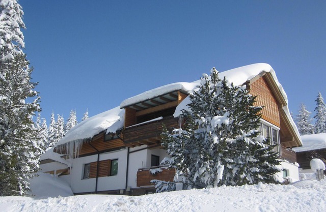 High-quality holiday apartment directly on the Katschberg for family holidays and friends
