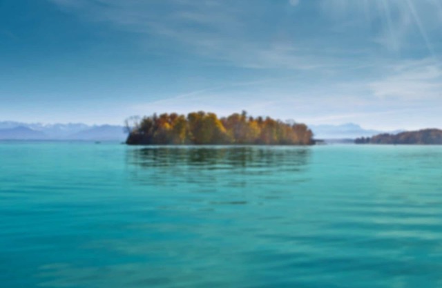 High-quality villa on Lake Starnberg with pool