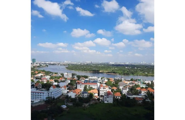 High Rise River View 3 Bedroom Apartment