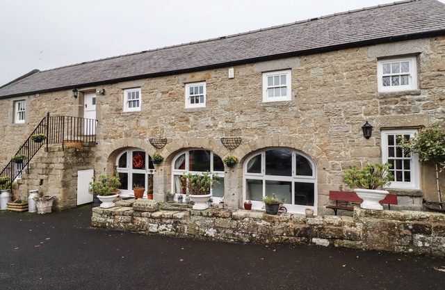HIGH SHAFTOE, pet friendly, with a garden in Ponteland