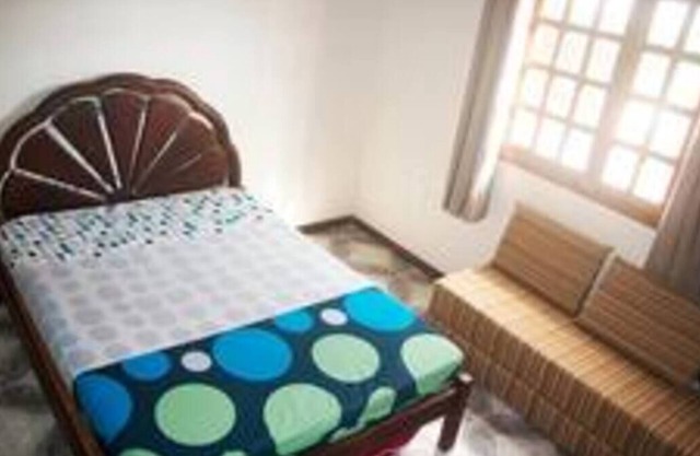 High standard house 5 minutes from the beach, spacious with swimming pool!