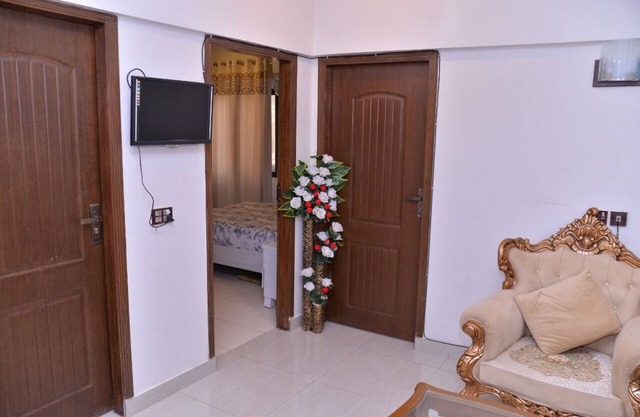 High standard living-5 minutes walk from giga mall
