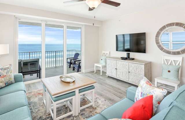 High Tide Haven at The Aruba - Pool and Hot Tub Open!