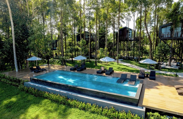 High Tree Resort Co.,Ltd.