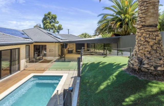 Highbury House - City2Barossa Entertainer