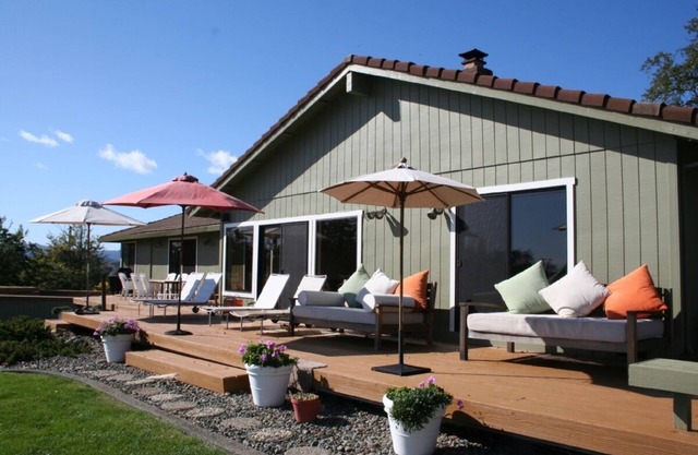 Highly Rated, Contemporary Wine Country Home with Sweeping Views